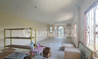 Dijual Ruko 4 Lantai Lokasi Jebres, Surakarta Luas 105m2