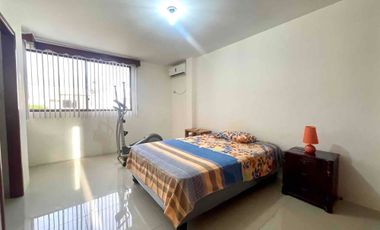 En Manta se Vende Casa de 3 Dormitorios. Sector Sur- Urbanización Ciudad del Sol