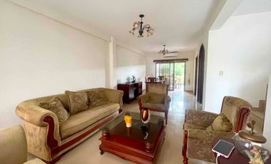 En Manta se Vende Casa de 3 Dormitorios. Sector Sur- Urbanización Ciudad del Sol