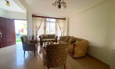 En Manta se Vende Casa de 3 Dormitorios. Sector Sur- Urbanización Ciudad del Sol