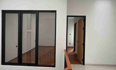 rumah dijual 2 lantai jalan pasir jaya regol bandung