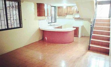 Vendo Casa en Ibarra Sector Céntrico Ajavi Chquito cerca Estadio Olímpico $60.000 Precio Negociable.