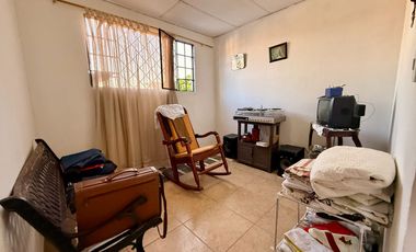 Casa con local en venta cerca cra 5 excelente zona residencial y comercial en Santa Ana