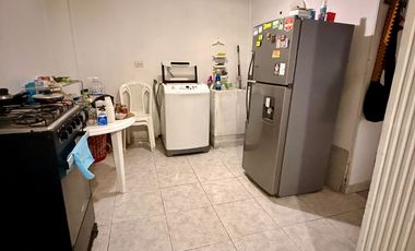 Casa con local en venta cerca cra 5 excelente zona residencial y comercial en Santa Ana