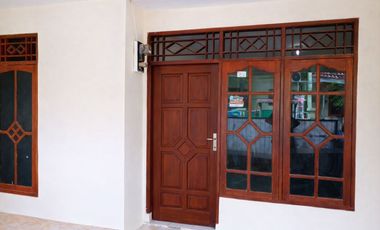 DIJUAL RUMAH BAGUS SIAP HUNI FREE AC STRATEGIS CIBINONG BOGOR