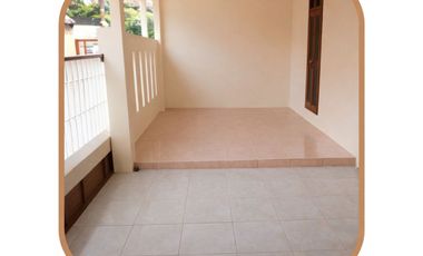 DIJUAL RUMAH BAGUS SIAP HUNI FREE AC STRATEGIS CIBINONG BOGOR