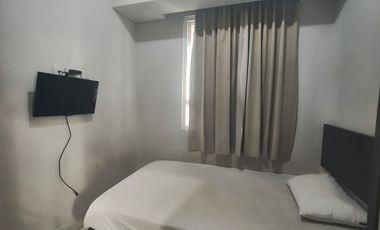 Jual Rugi, 2Br, Full Furnished, 3 AC, Lantai 19, Hoek, Harga Nego