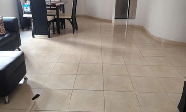 SE VENDE APARTAMENTO  EN RECREO OPTIMAS CODICIONES, PRIMER PISO, CON PATIO Y ÁREA DE  90 MTS²