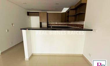 Casa medianera en venta – Unidad cerrada Estrato 5