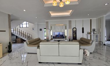 American MODERN House Geger Kalong Bandung