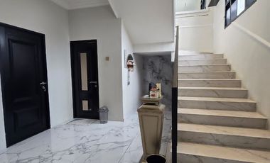 American MODERN House Geger Kalong Bandung