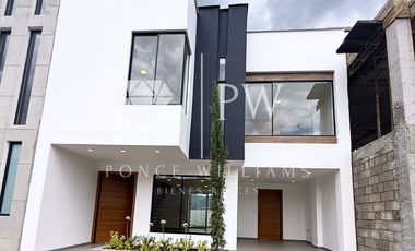 CASA GUAYLLABAMBA EN VENTA