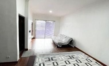 di jual cepat rumah bagus 2 lantai siap huni buah batu bandung