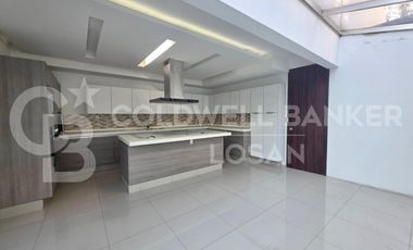 Casa en Venta Circuito Novelistas, Satélite