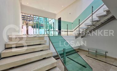 Casa en Venta Circuito Novelistas, Satélite