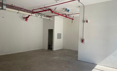 ARRIENDO Local Comercial 72,09 m2, Metro Santa Ana