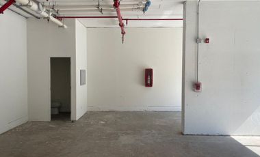 ARRIENDO Local Comercial 72,09 m2, Metro Santa Ana