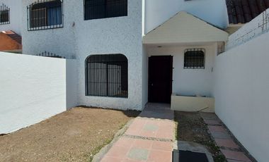 Casa Grande en renta Colinas de San Isidro, privada con control de acceso y guardia de seguridad, León, Gto.