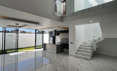 Casa nueva en venta en coto, Valle Imperial