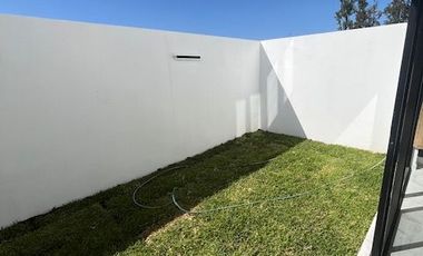 Casa nueva en venta en coto, Valle Imperial