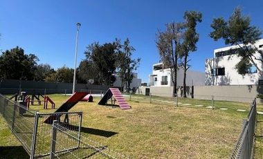 Casa nueva en venta en coto, Valle Imperial
