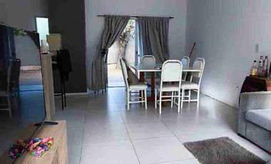 ALQUILER CASA EN JUANA KOSLAY