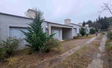 ALQUILER CASA EN JUANA KOSLAY