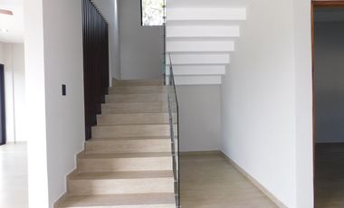 Casa en renta sin amueblar en lagos del sol residencial, Cancún q. roo