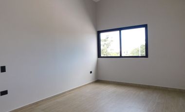 Casa en renta sin amueblar en lagos del sol residencial, Cancún q. roo