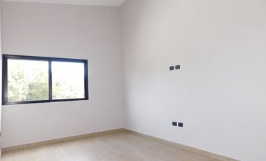 Casa en renta sin amueblar en lagos del sol residencial, Cancún q. roo