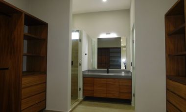 Casa en renta sin amueblar en lagos del sol residencial, Cancún q. roo