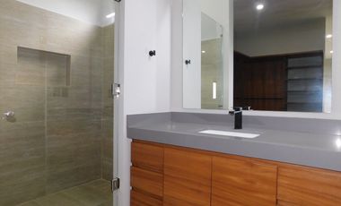 Casa en renta sin amueblar en lagos del sol residencial, Cancún q. roo