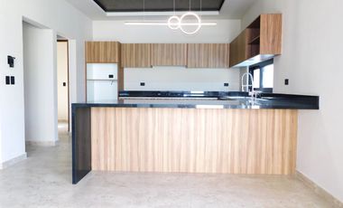 Casa en renta sin amueblar lagos del sol residencial, Cancún q. roo