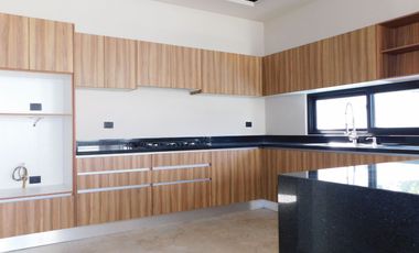 Casa en renta sin amueblar lagos del sol residencial, Cancún q. roo