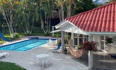 Casa Campestre Exclusiva en Chinauta Calidad de vida y proyección patrimonial a solo 1h20 de Bogotá