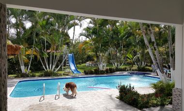 Casa Campestre Exclusiva en Chinauta Calidad de vida y proyección patrimonial a solo 1h20 de Bogotá