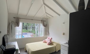 Casa Campestre Exclusiva en Chinauta Calidad de vida y proyección patrimonial a solo 1h20 de Bogotá