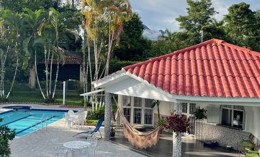 Casa Campestre Exclusiva en Chinauta Calidad de vida y proyección patrimonial a solo 1h20 de Bogotá