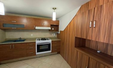 CASA EN VENTA ENBOSQUE DE LAS FUENTES CALIMAYA