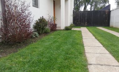 VENDE CASA EN CONDOMINIO QUEBRADAS DEL CANELO MACHALI