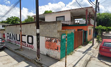 CASA EN VENTA UBICADA EN EL CENTRO DE PANUCO VERACRUZ APROVECHA DE ENTREGA INMEDIATA PRECIO DE REMATE!!!