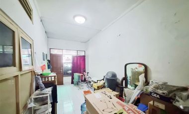 Rumah Tua terawat dijual murah 200 meter dari jalan Panglima Polim Raya Kebayoran Baru Jakarta Selatan
