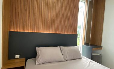 RUMAH VILLA 2,5 LANTAI KOTA BATU DEKAT JALAN RAYA DAN ALUN-ALUN KOTA BATU