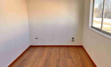 Arriendo Casa con amplio patio