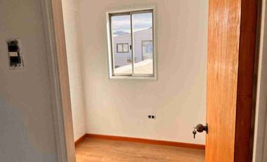 Arriendo Casa con amplio patio