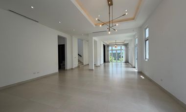 SE ALQUILA CASA DE 4 HABITACIONES EN AIRES DE BATAN. SAMBORONDON