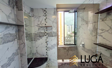 Suite con salida directa al mar en venta, sector playa Murciélago, cerca al Mall del Pacífico, Manta, Ecuador