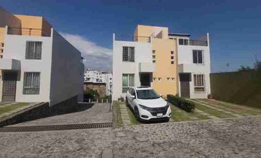 BONITA CASA EN RENTA.