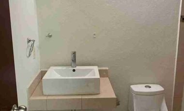 BONITA CASA EN RENTA.