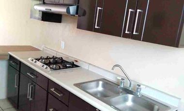 BONITA CASA EN RENTA.